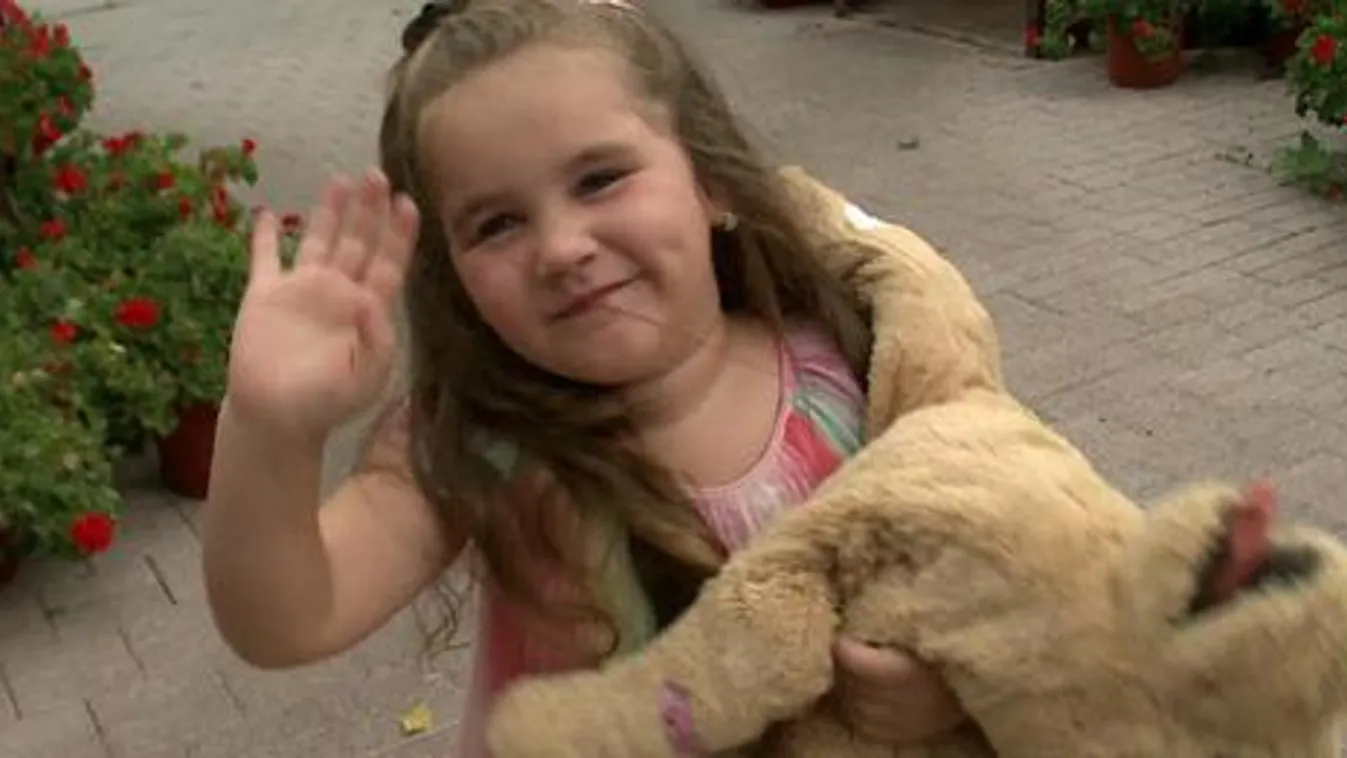 Angyali hangon mesélt az életmentő 5 éves Tamara