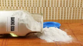 Szórj szódabikarbónát a vécébe, és leesik az állad