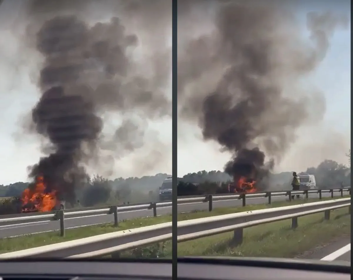 M7, kigyulladt autó 