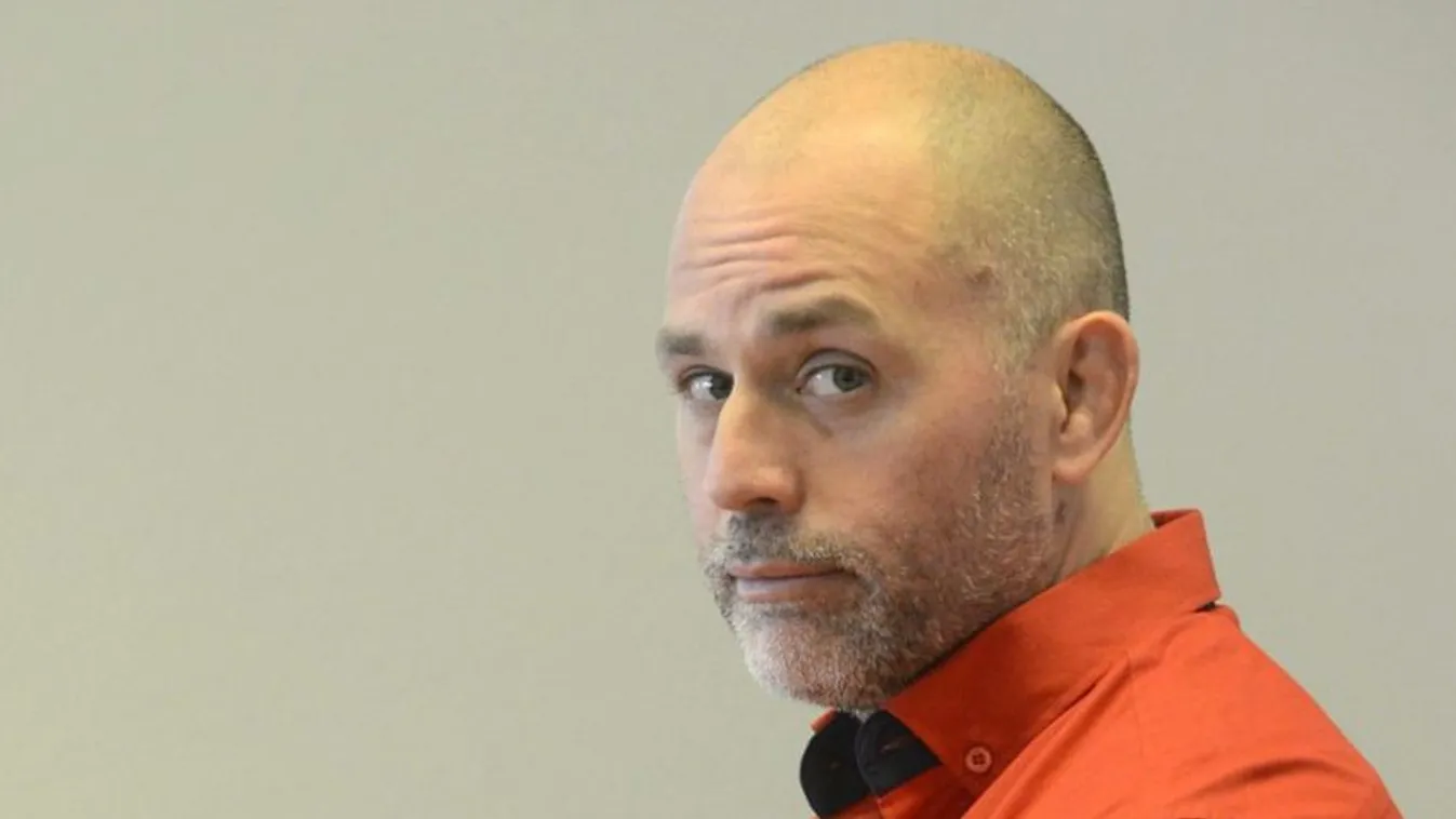 Dopeman szerint teljes a demokrácia Magyarországon