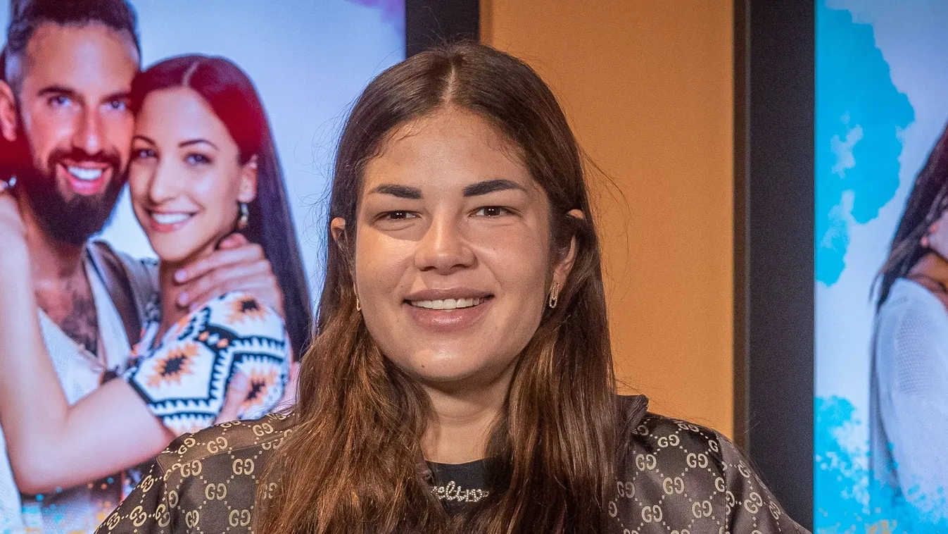 Gáspár Evelin megmutatta a piciket