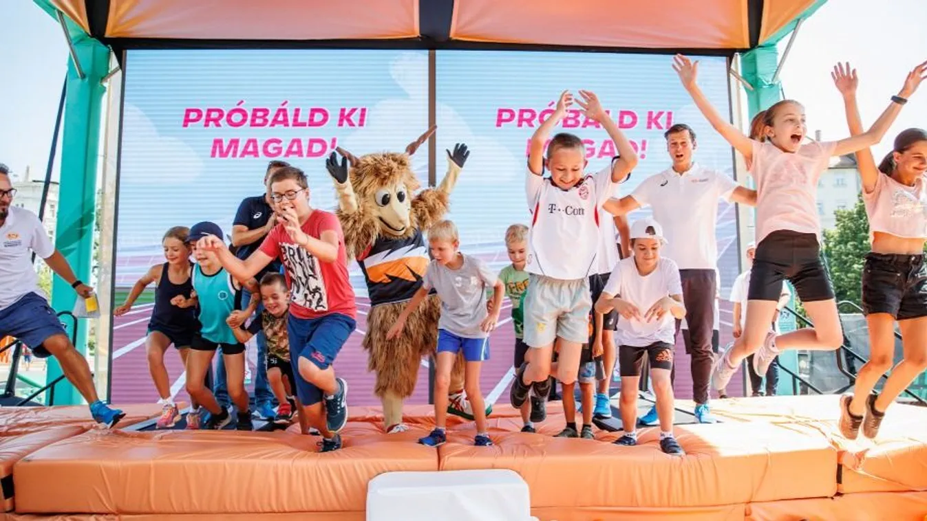 Óriási az öröm, megnyílt az atlétikai vb szurkolói zónája