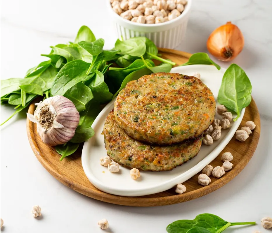 Close,Up,Of,Vegan,Burger,Fritters,Vegetables,Spinach,Pasties