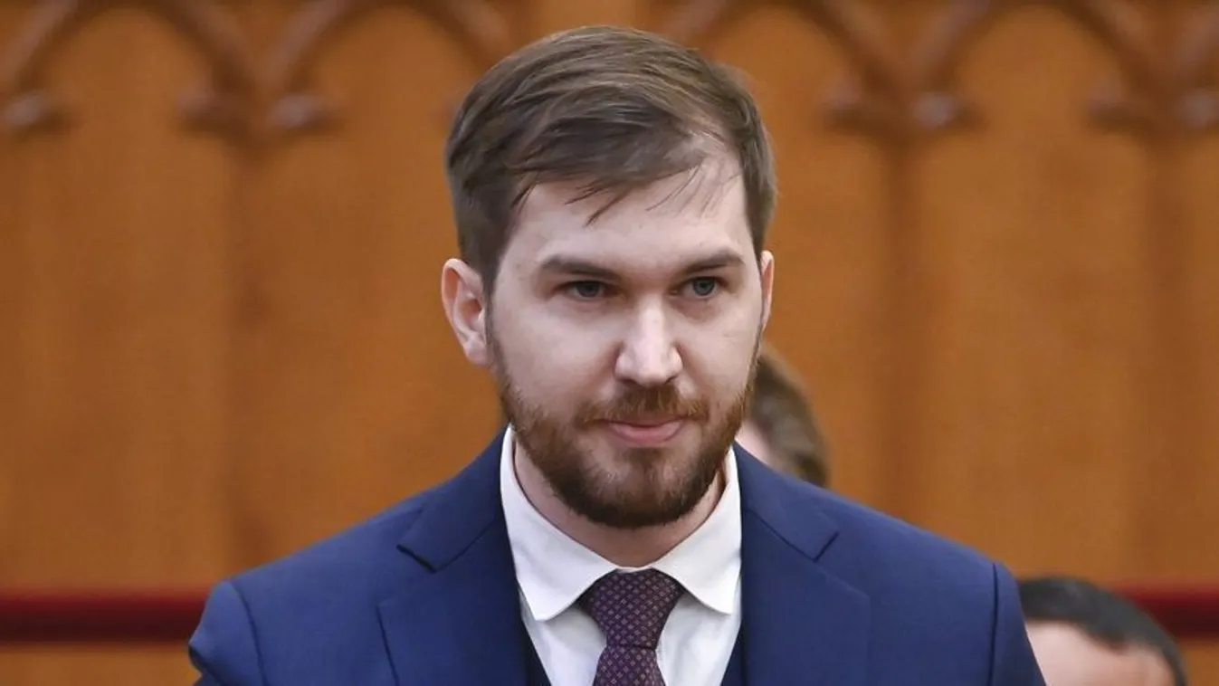 Őszinteségi rohamot kapott a parlamentben a Momentum elnöke