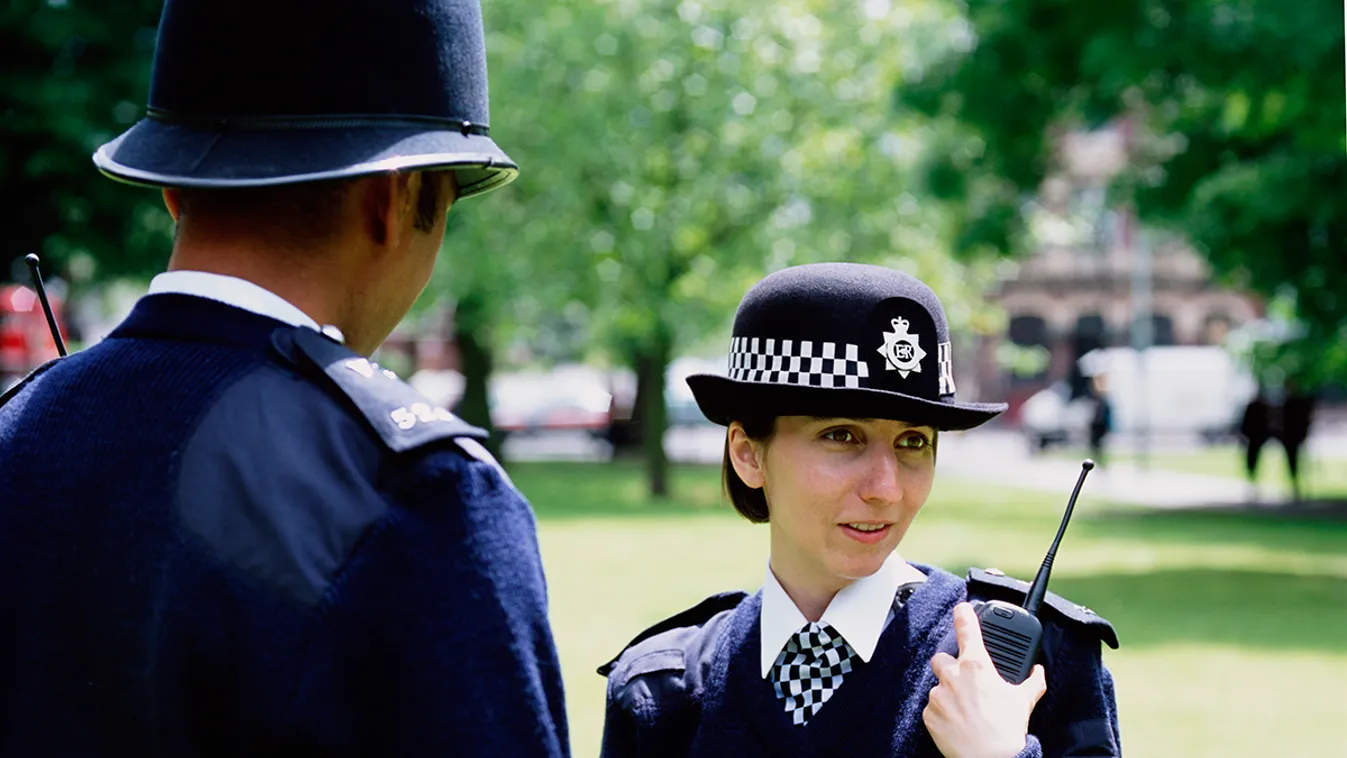  Megkívánta a parkban álló fát és megerőszakolta a férfi
