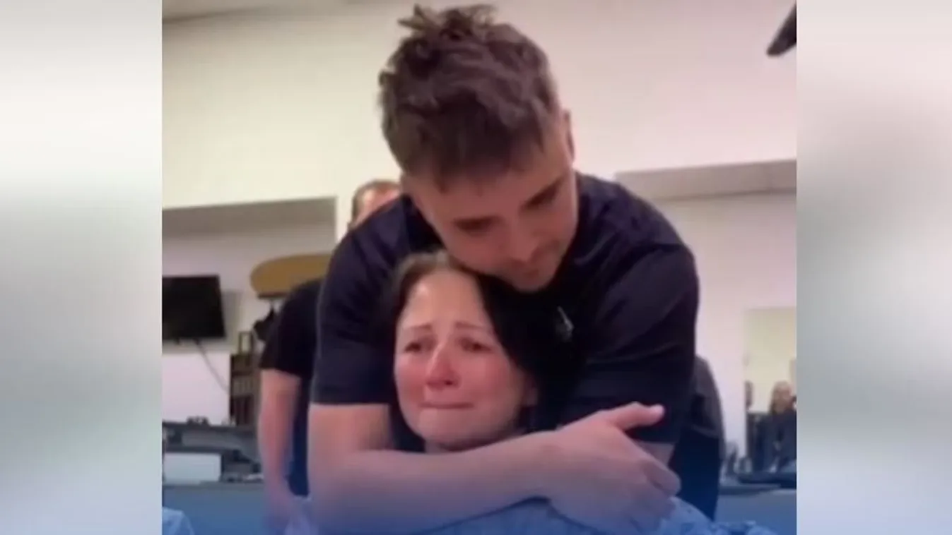 Szívszorító módon álltak ki fiai a rákos édesanya mellett