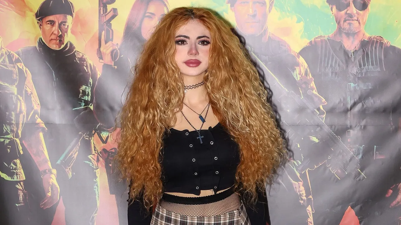 Albert nélkül ment mozizni Opitz Barbi