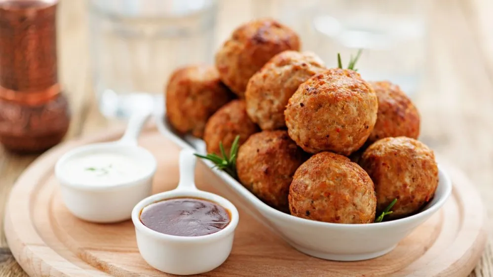 Chicken,Meatballs,With,Glaze,On,Wooden,Table.
