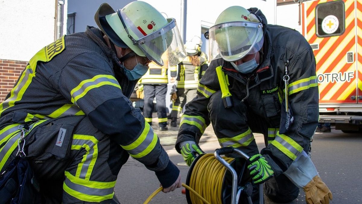 Vasútvonalakon gyújtogattak, káoszt okoztak a közlekedésben