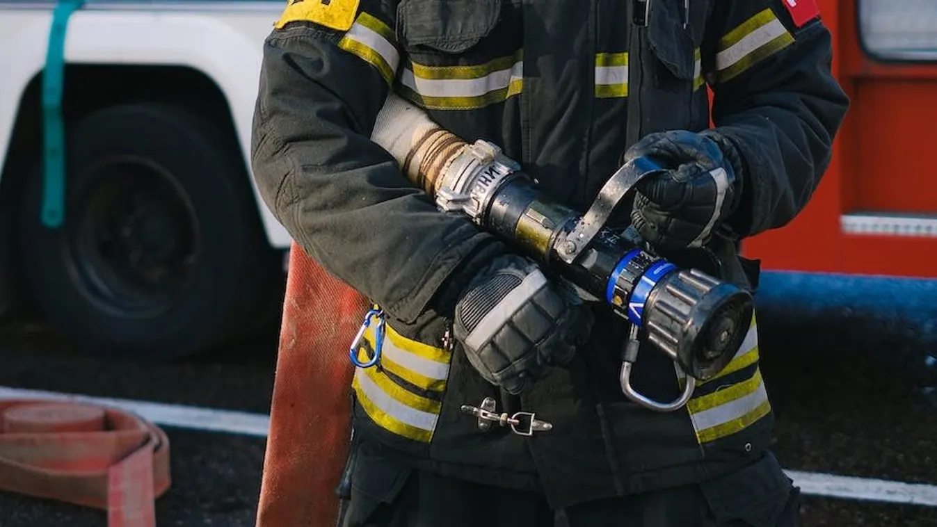 "Már égett is" - utasokkal teli busz gyulladt ki Demjénnél