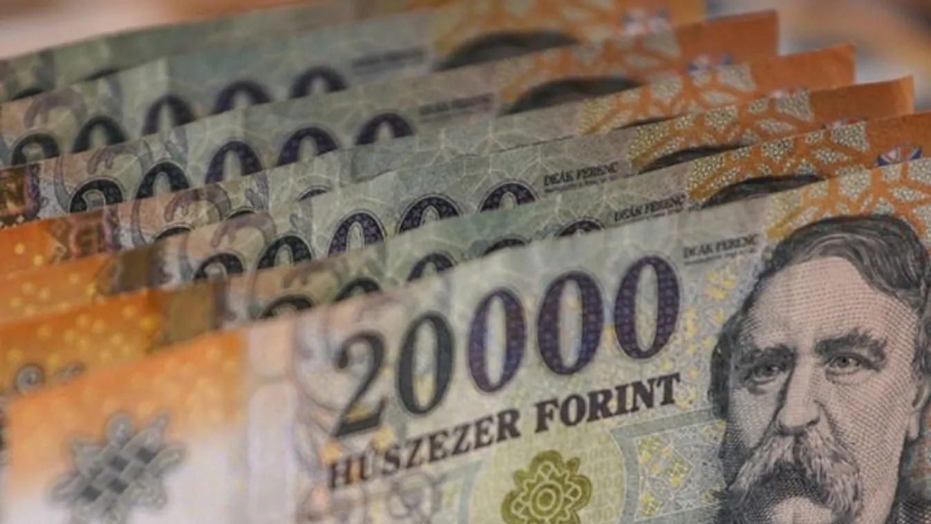 Jelentős minimálbér-emelés jöhet 2024-ben