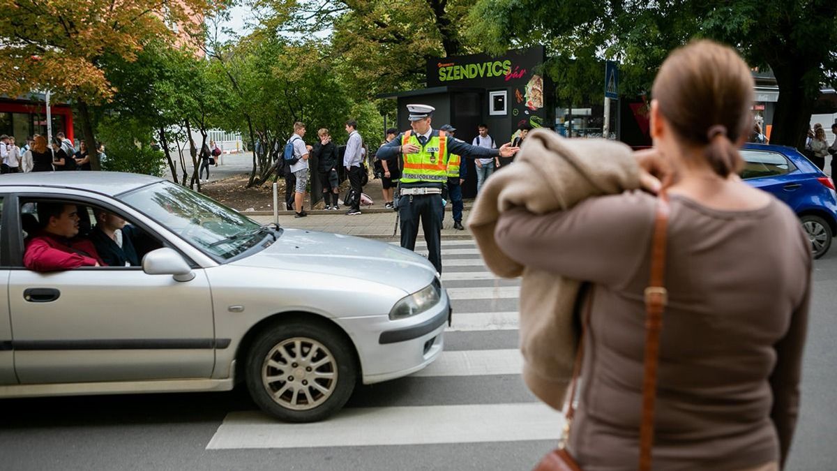 Ezért lepik el a rendőrök az iskolákat: indul a Biztonság Hete!