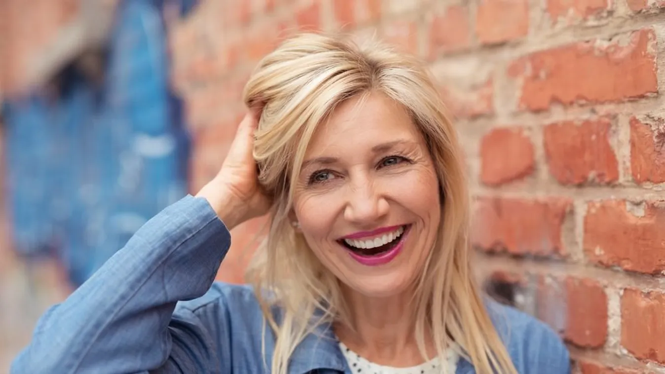 Így állítsd meg a hajhullást 50 év felett