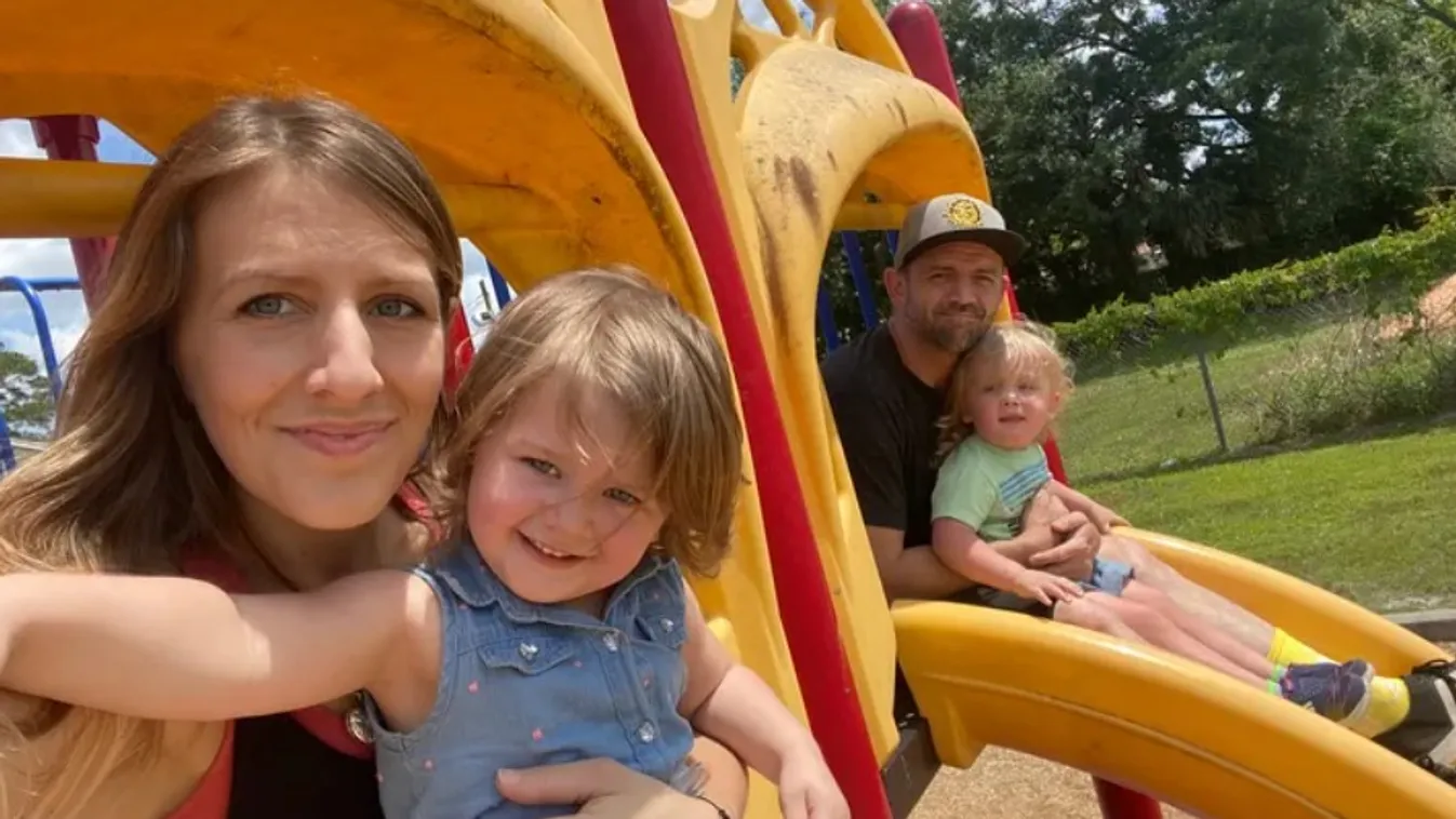 Egymást ölelve találtak rá a 4 éves ikerlányok holttestére