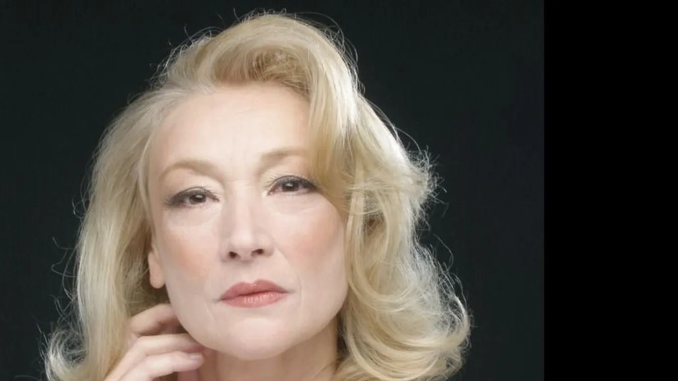 Elmarad Hujberék színházi előadása