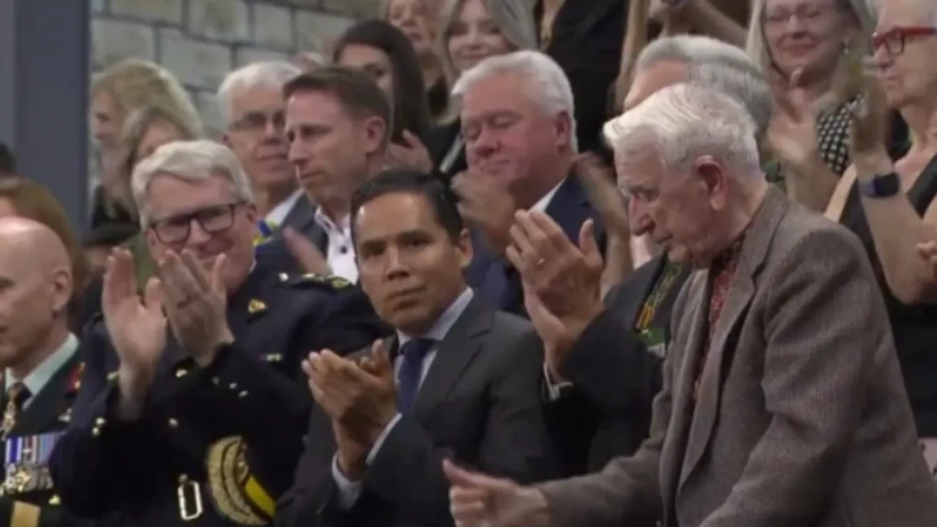 SS-katonát ünnepelt Zelenszkij Kanadában