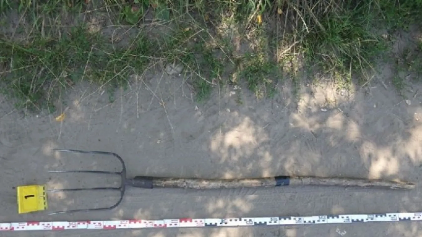 Hajmeresztő, mi hullott az útra Érden egy kisteherautóból