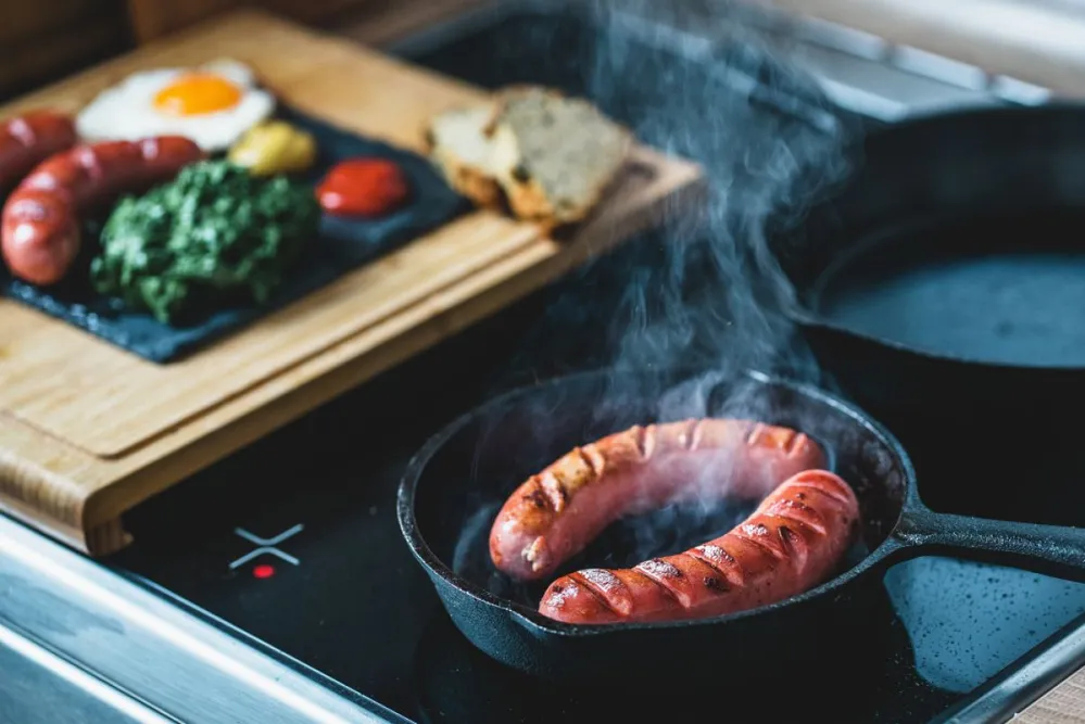 Delicious,Breakfast,With,Debreciner,Sausages,,Eggs,,Spinach,,Bread,,Ketchup,And