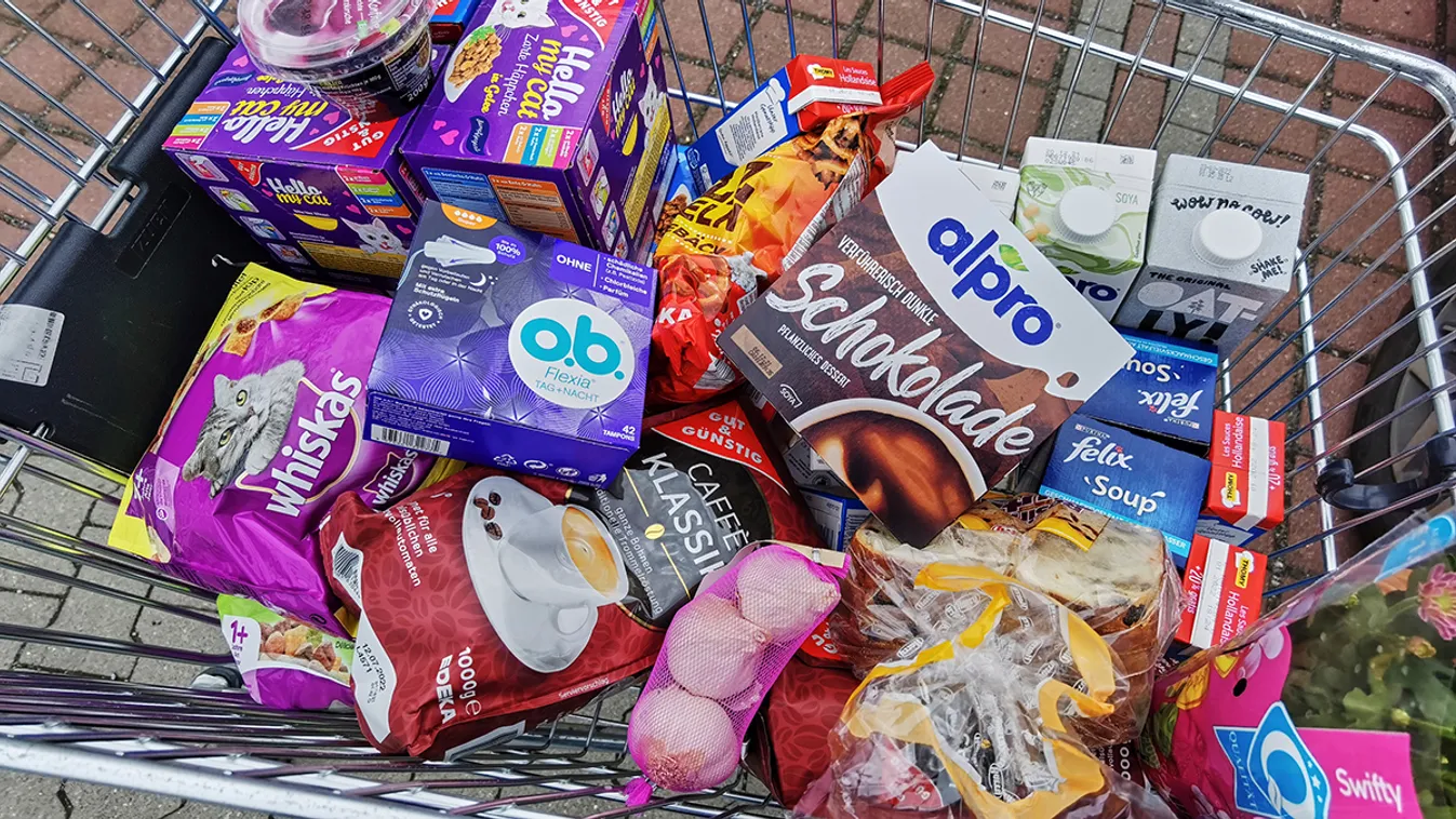 Ezer trükkel próbálkoznak a multik