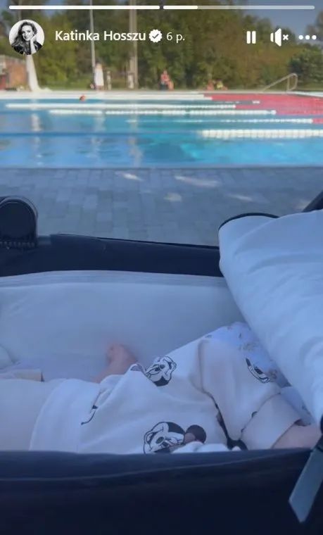 Hosszú Katinka kislánya, Layber-Gelencsér Kamília a medencénél