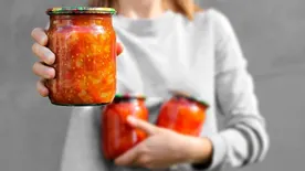 Nagy vita a lecsó körül: hagymával vagy anélkül kell befőzni?