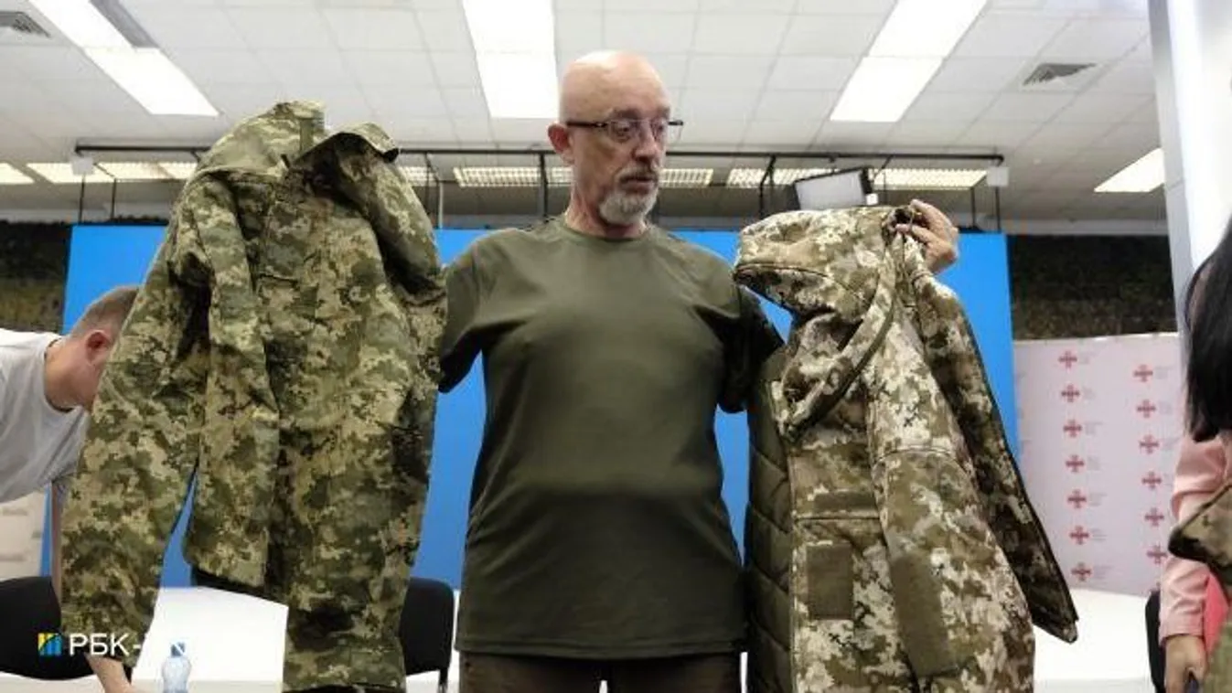 Télikabát-korrupcióba bukhat bele az ukrán védelmi miniszter