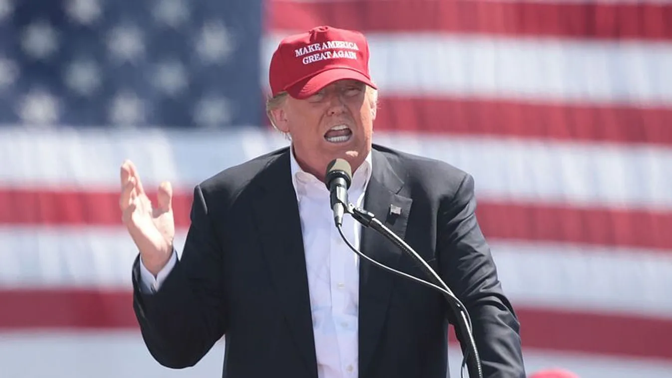 Trump: Soros kétségbeesetten próbál megállítani