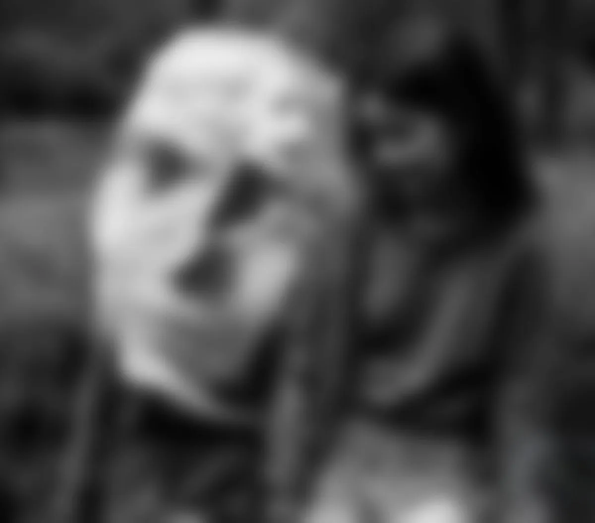 optikai illúzió, kislányok, idősebb nő (fotó: Twitter, elhomályosítva)