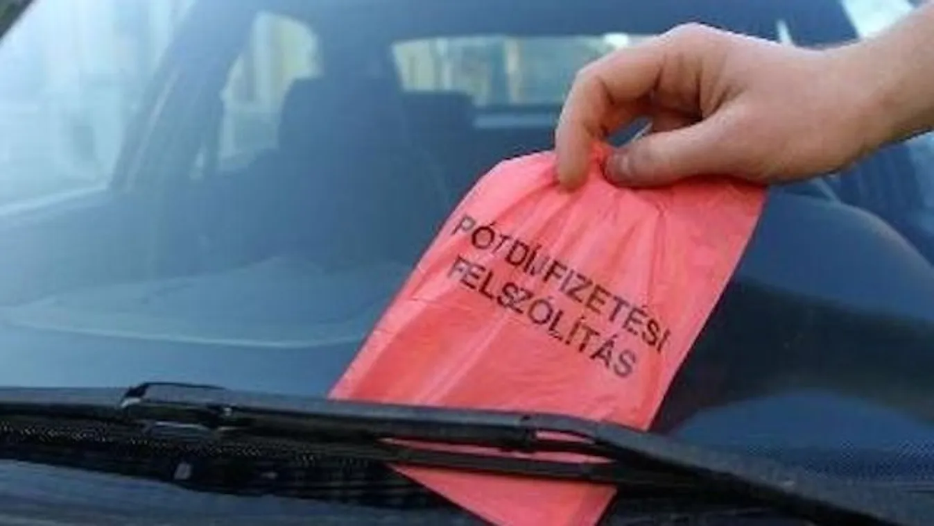 Szívmelengető sztori: Ezt tette a másik autóssal a nő Pesten