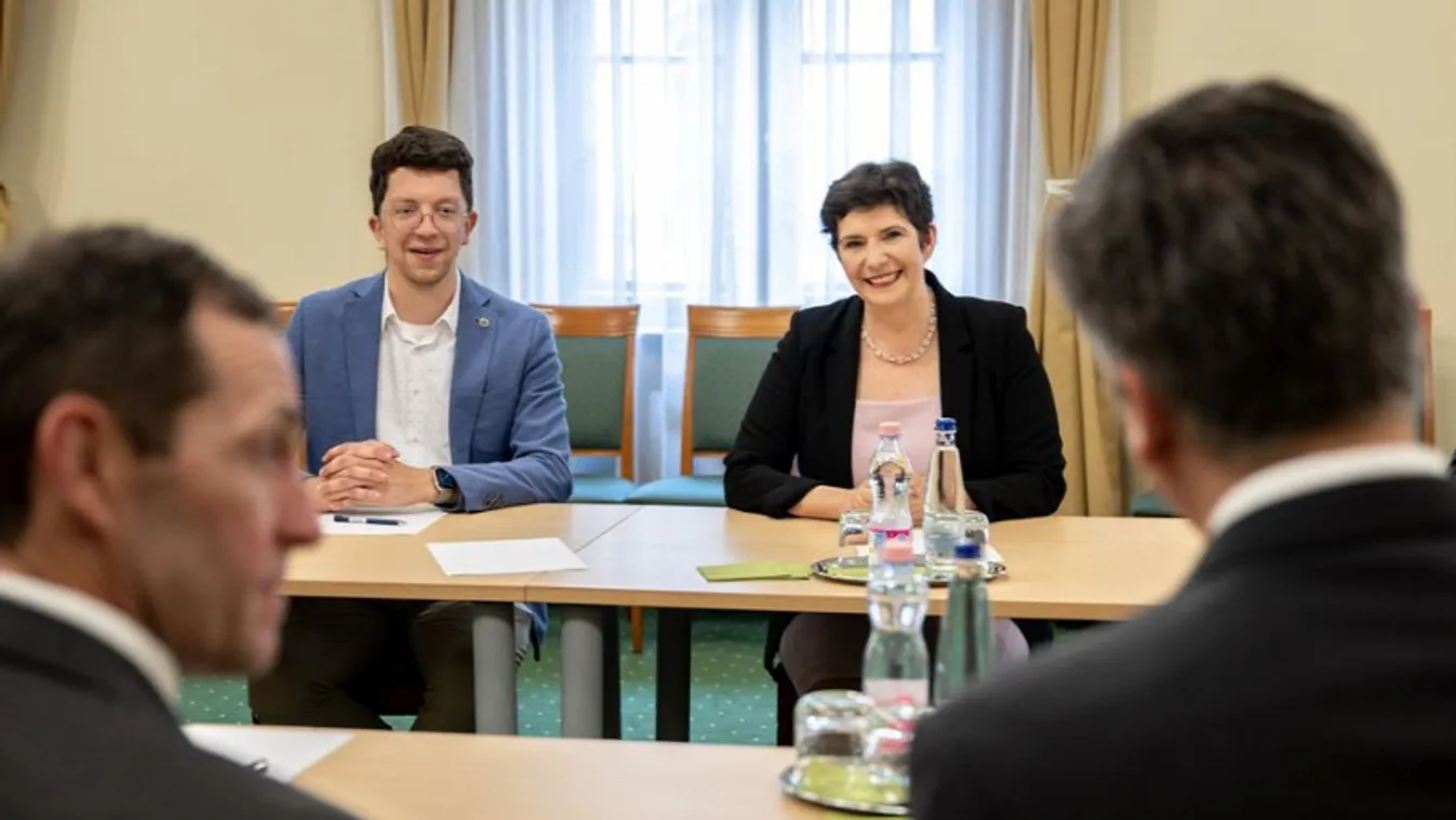 Kivel is találkozott Dobrev Klára?