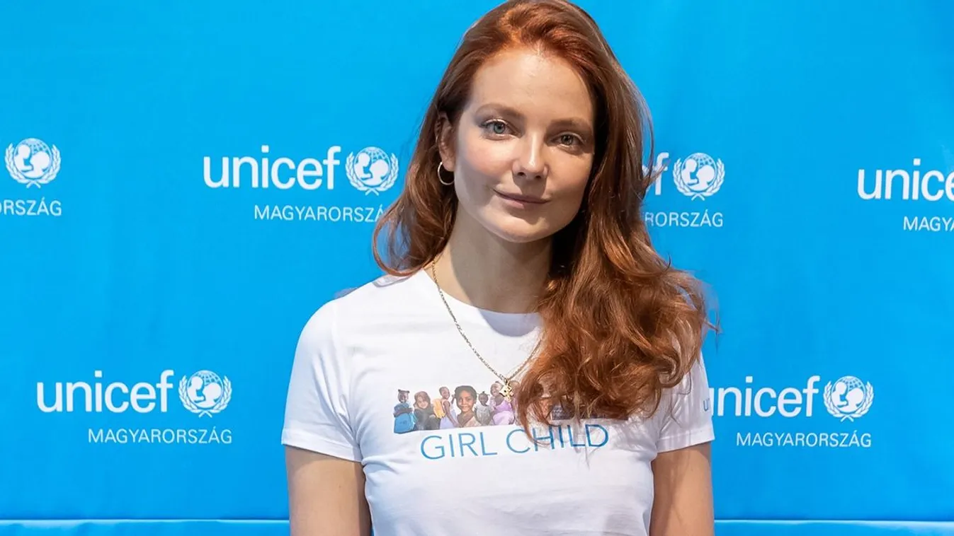 Mihalik Enikő botoxoltatni megy