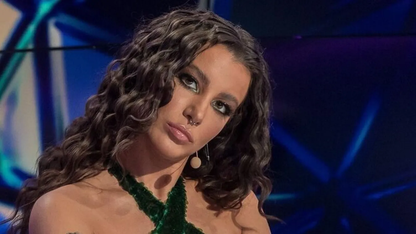 Tóth Andi különleges eszközzel védi magát és kutyáját