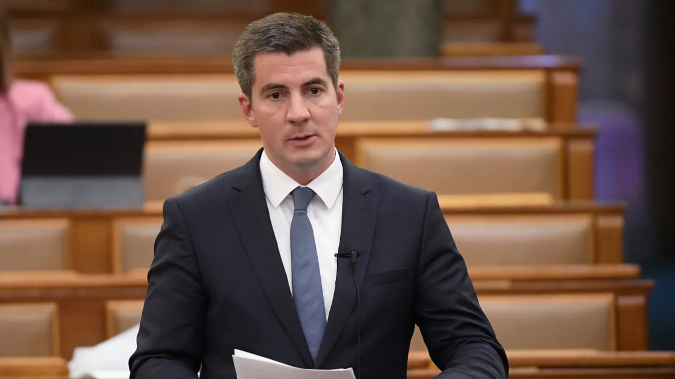Kocsis Máté: nem változnak a támogatott hitelek és a bankadó
