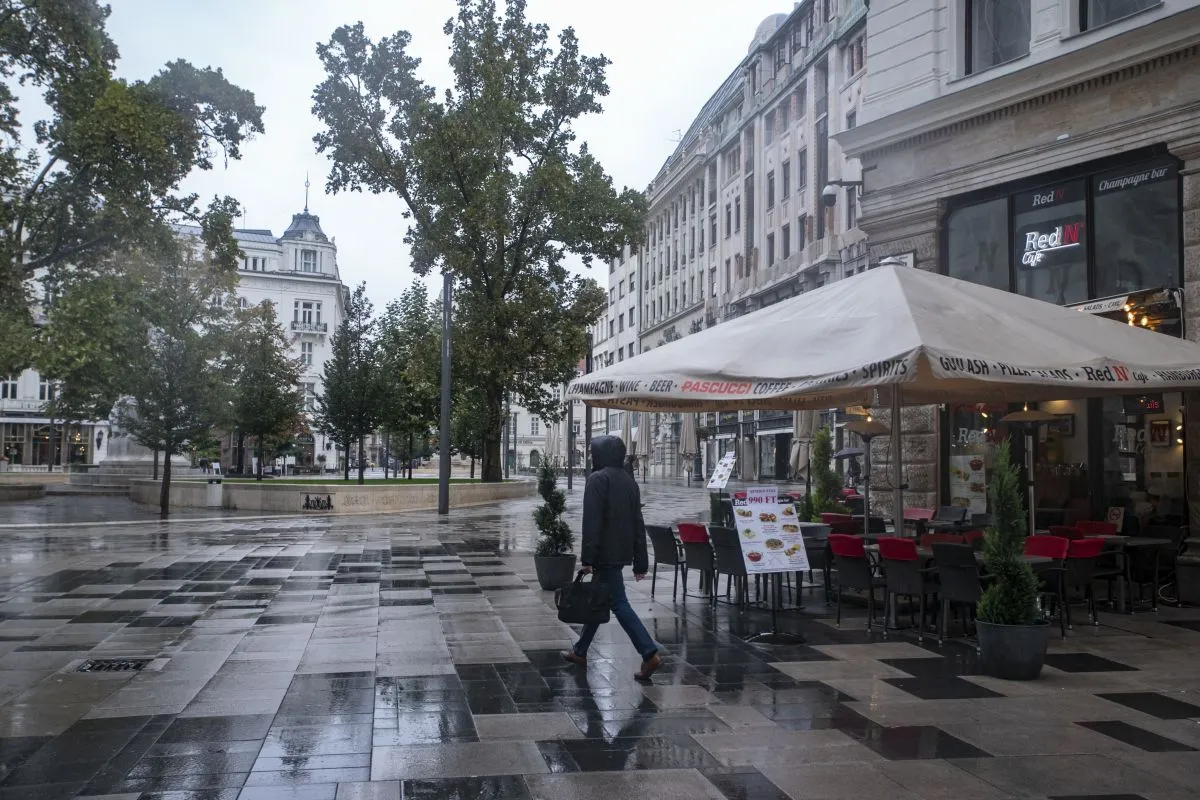 20201013_vorosmarty ter_6074_MK_ripost