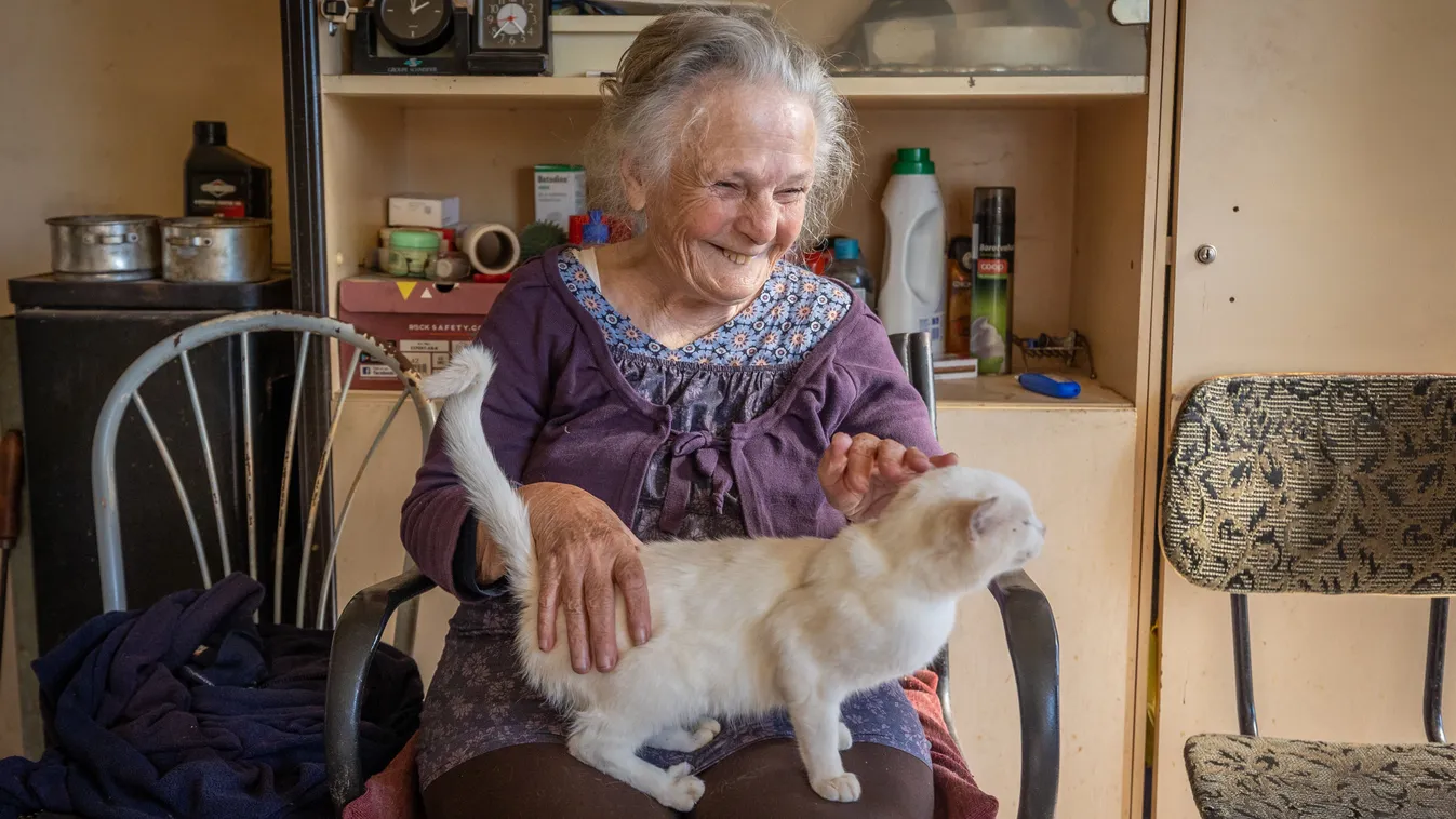 Erzsike néni csak a fiára tud gondolni
