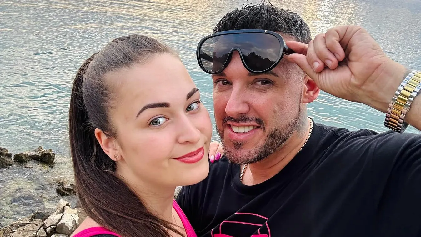 Jolly: Nincs bajom a korommal