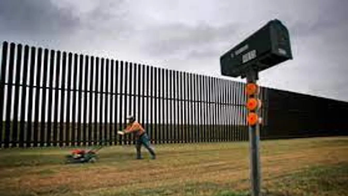 Joe Bidenre támadtak a demokraták