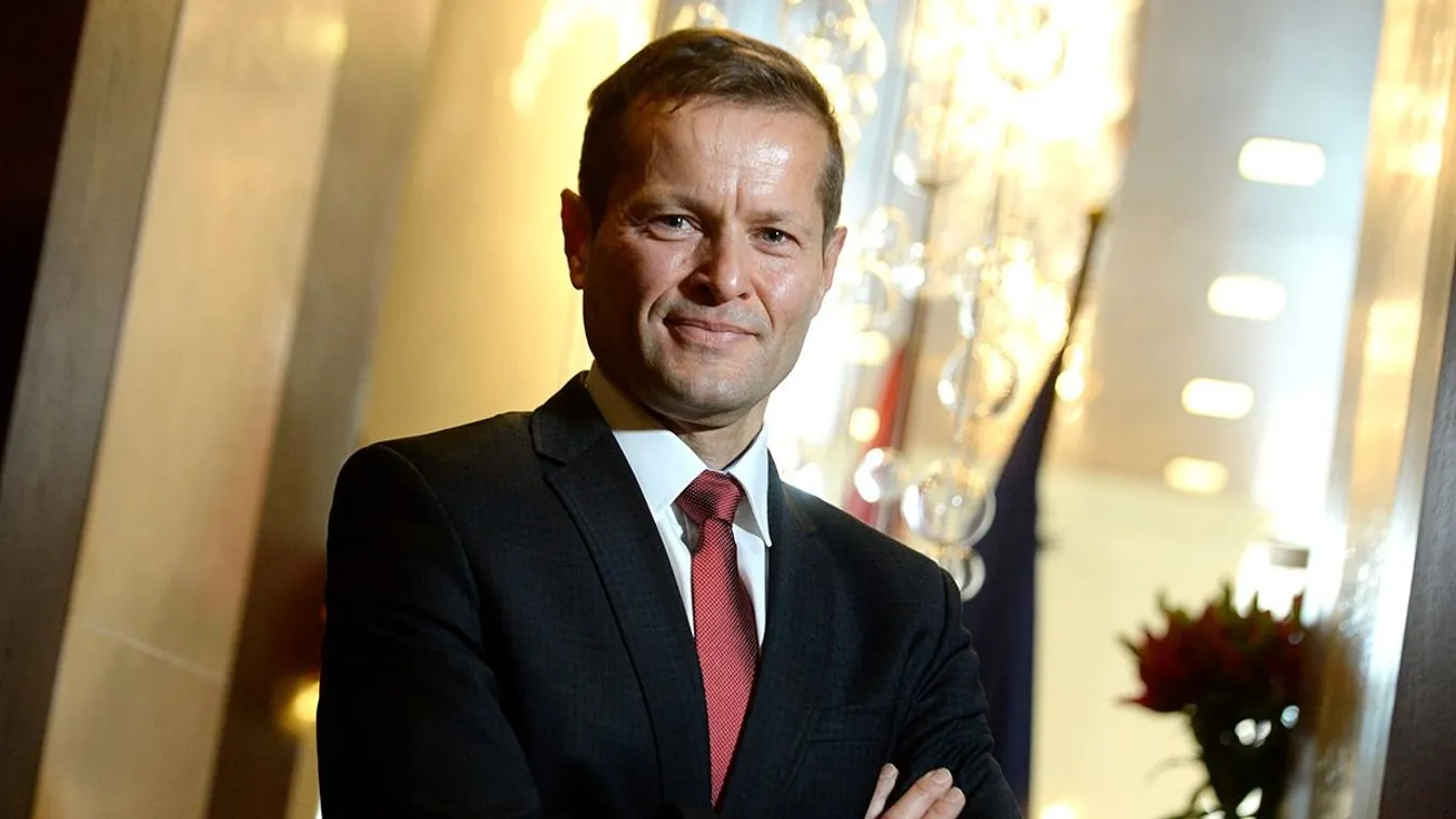 Krausz Ferenc kapta az idei fizikai Nobel-díjat