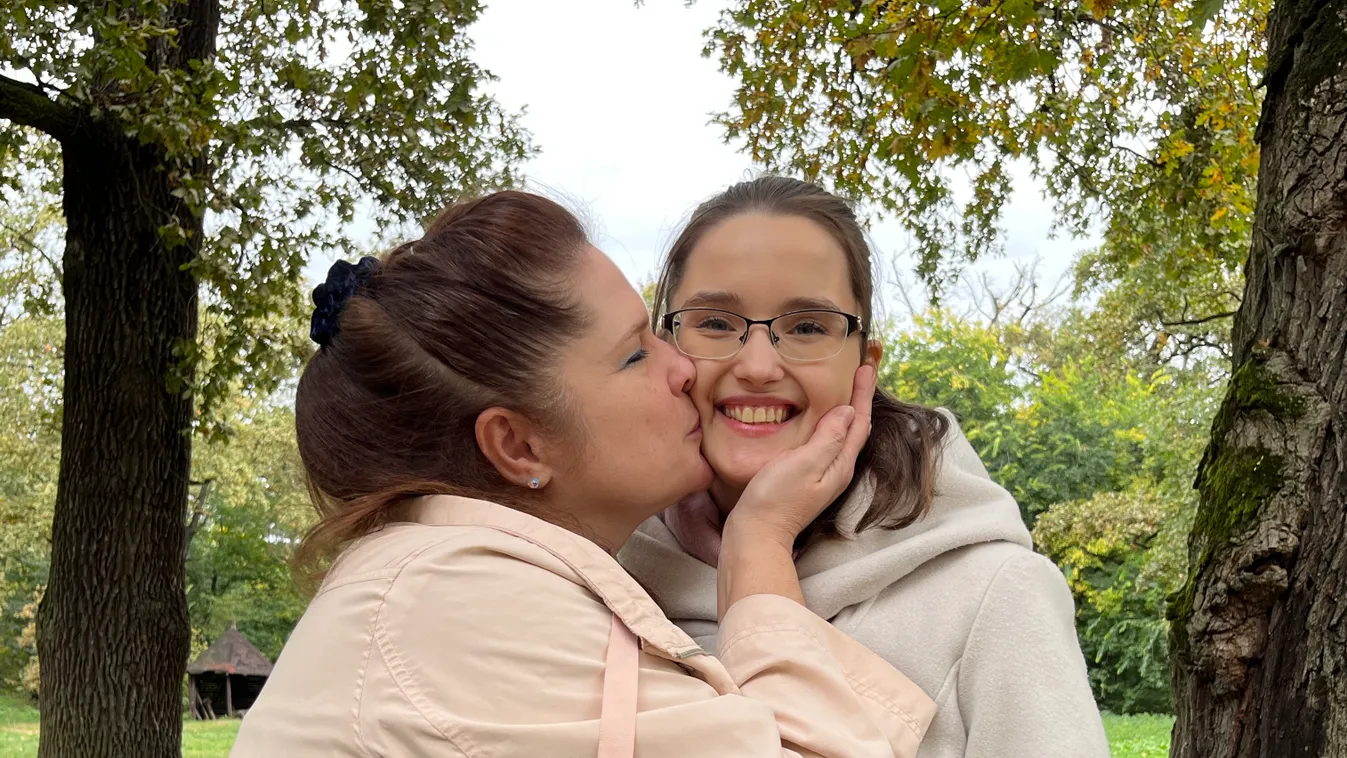 Utolsó szívdobbanásáig küzd a 21 éves Zsuzsi