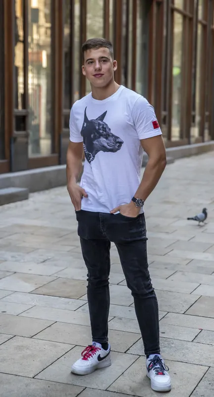 ifjabb Schobert Norbi