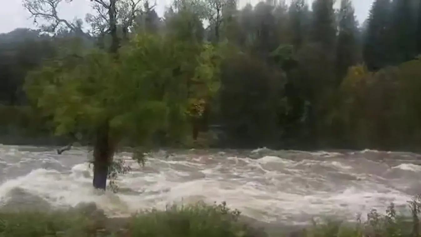 Magyarokat is veszélyeztetett a skóciai áradás – Videó!