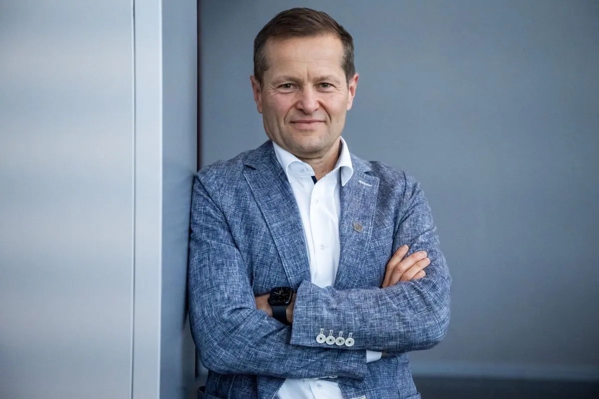 AGOSTINI, Pierre; L'HUILLIER, Anne; KRAUSZ Ferenc