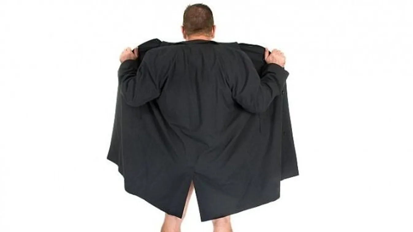 58 éves férfi mutogatta magát a budapesti szupermarket előtt