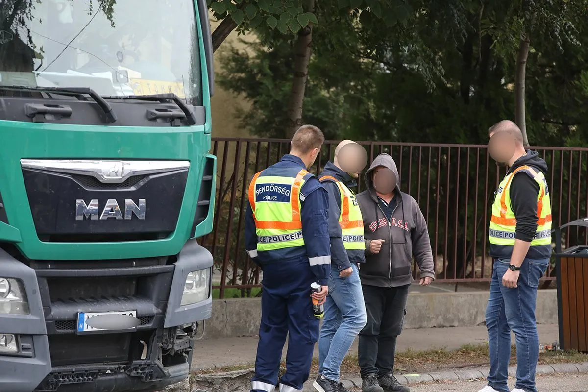 budapesti diáktragédia, XX. kerület, Mártírok útja, ledőlt betontömb, sofőr