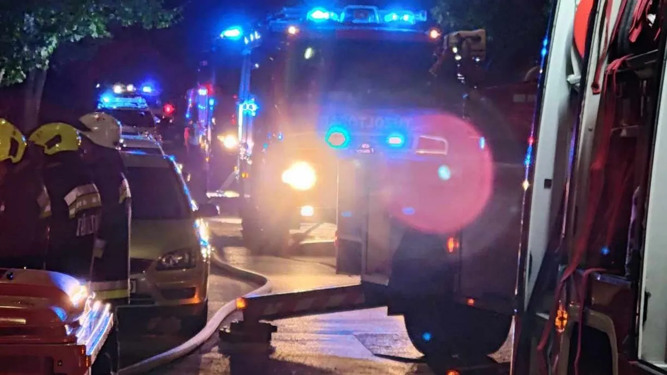 Lángolt egy panelház Pécsen - Videó