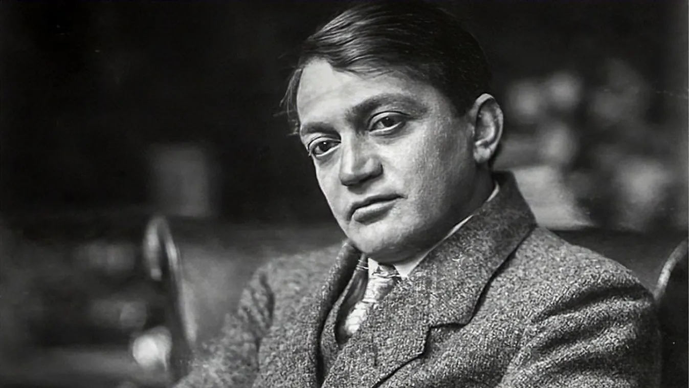 "UFÓ-nak tartanak": fejlemények Ady Endrével kapcsolatban