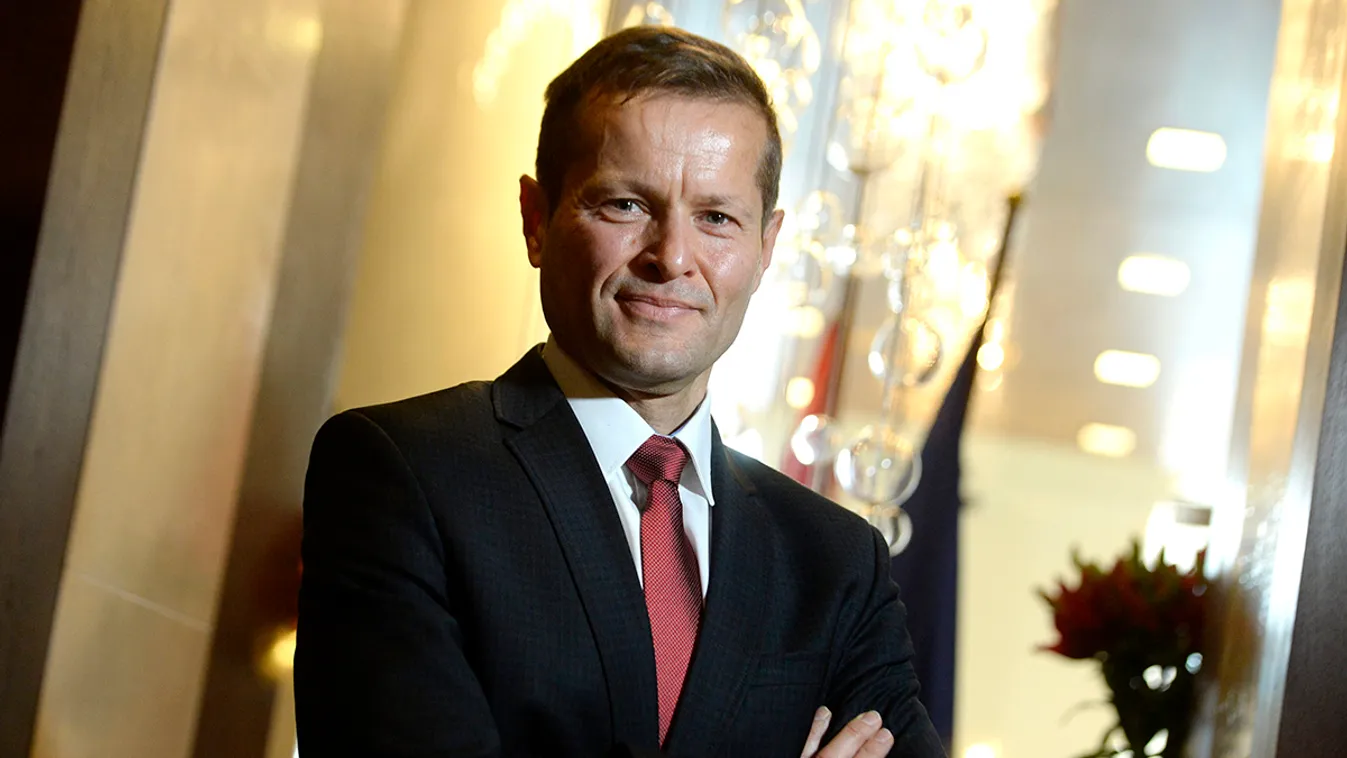 Krausz Ferenc kapta a fizikai Nobel-díjat