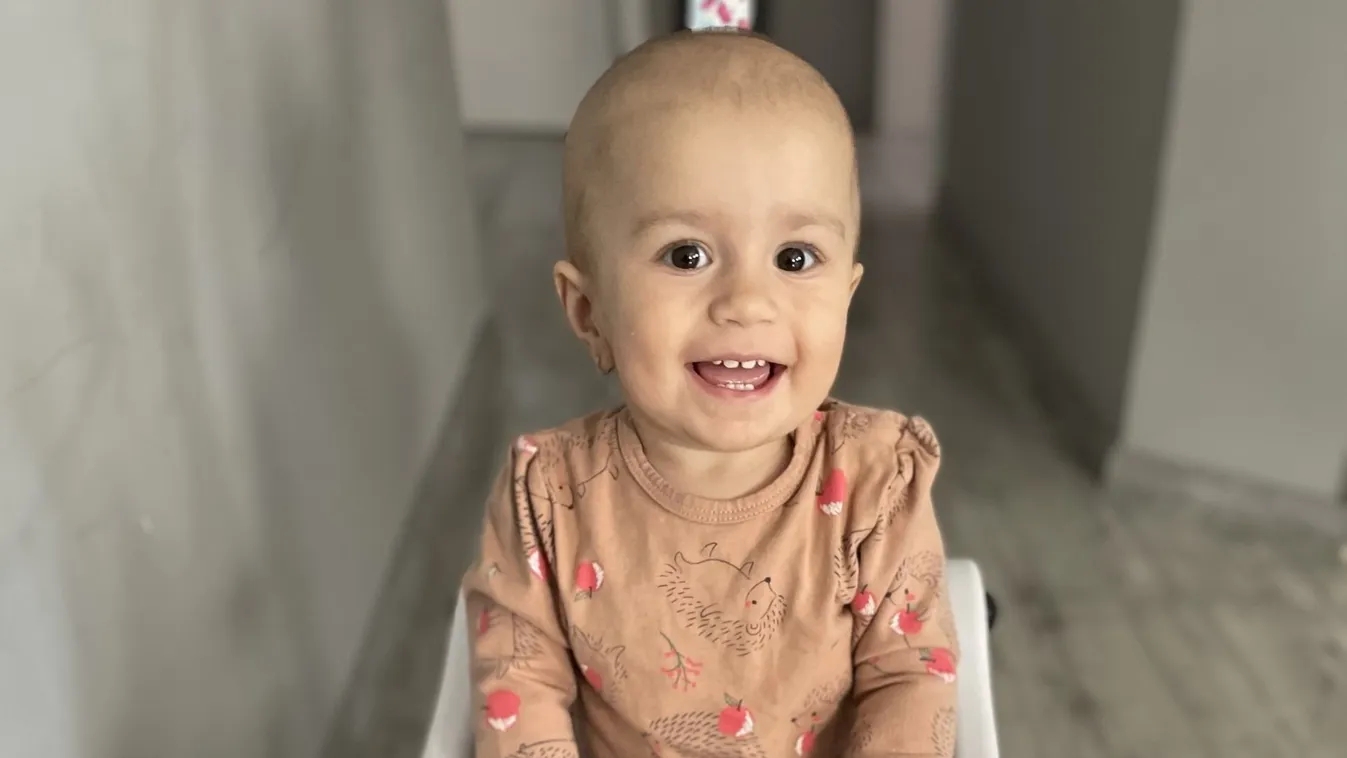 Lola szülei remélik, hogy kislányuk legyőzi a daganatot