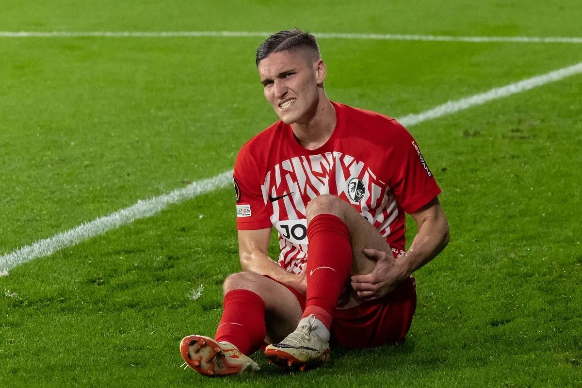 Sallai Roland fájdalmas arccal kért cserét Topolyán