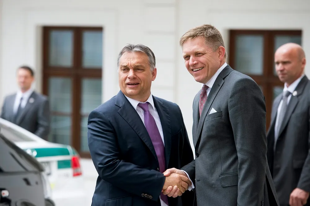 Orbán Viktor; FICO, Robert